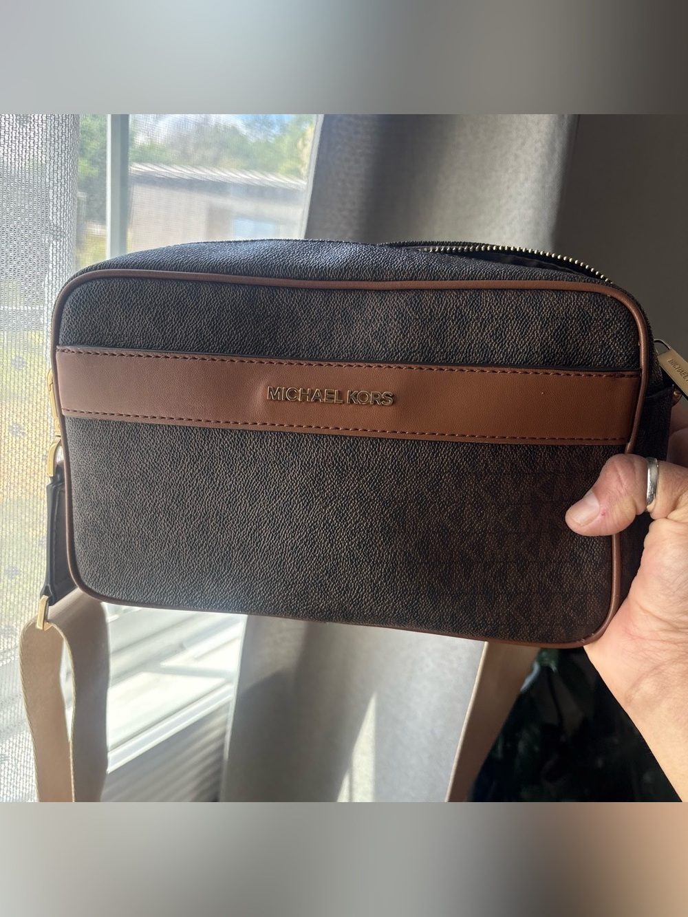 Michael Kors Brown & Tan Men’s Toiletry Bag with Logo Plaque